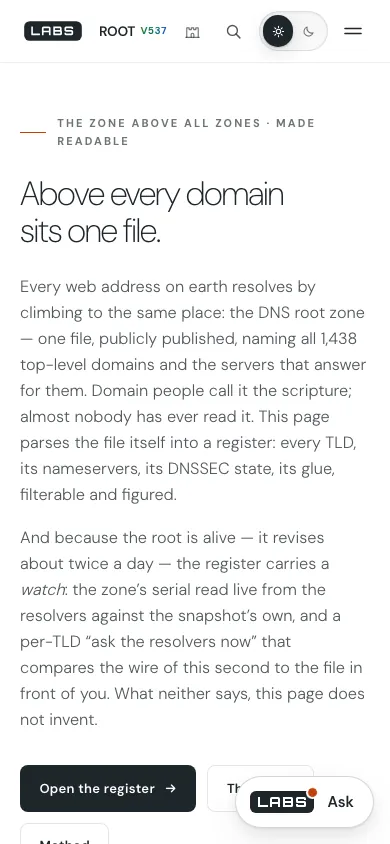 The Root page at phone width: the headline and the introduction to the register in one column, with the first buttons below.